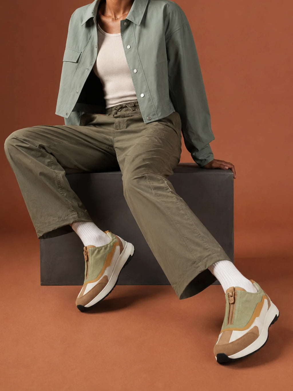 VL-001 Sage Sand